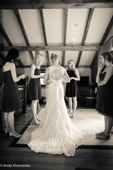 Sam and Zoe’s wedding and bridal party: 7580 - WeddingWise Lookbook - wedding photo inspiration