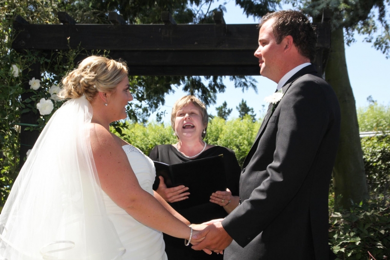 Julie Lassen - the smiling Celebrant: 6638 - WeddingWise Lookbook - wedding photo inspiration