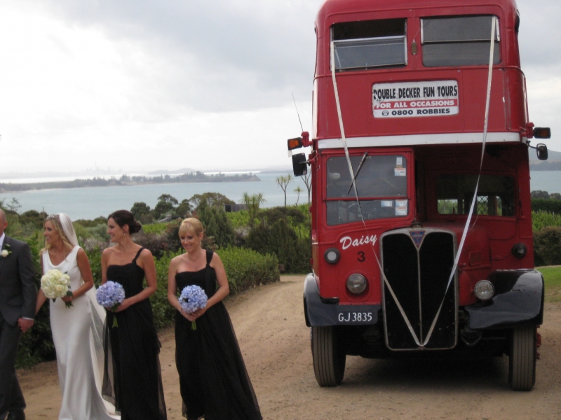 Robbies Double Deckers: 5100 - WeddingWise Lookbook - wedding photo inspiration
